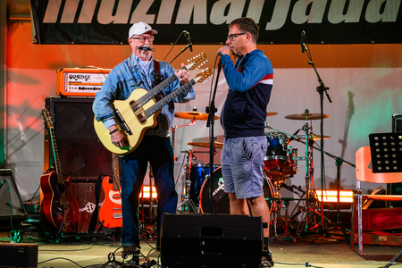 Muzika (18 of 64)